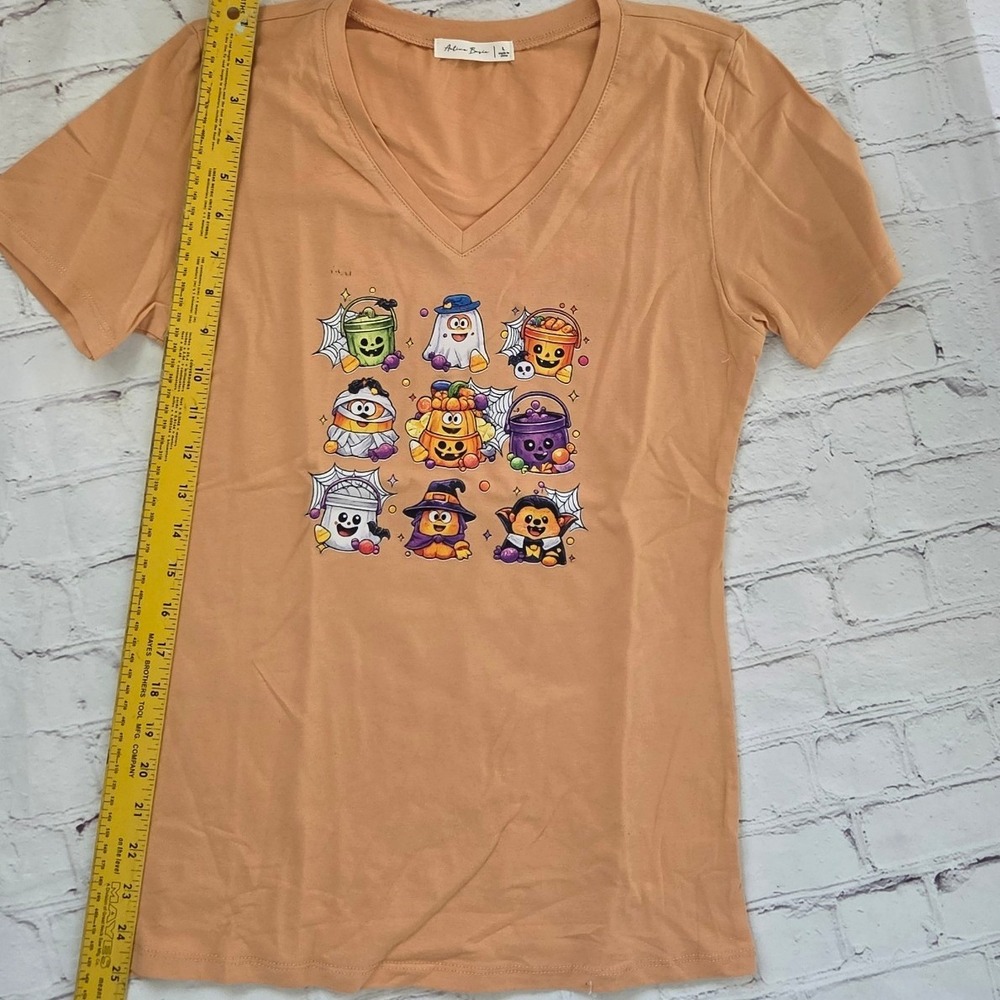 Autumn Breeze Halloween Graphic V-Neck T-Shirt Orange Peach Women Large Fall Tee